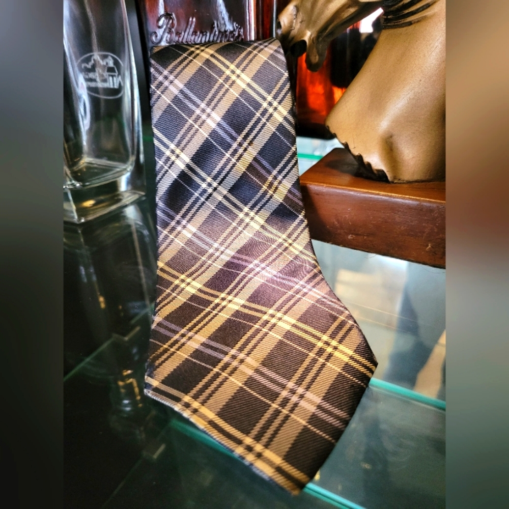 PIERRE CARDIN Plaid Navy Blue Necktie - 62" length by 4" width